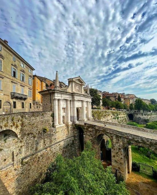 Flori'S Home Bergamo Zewnętrze zdjęcie